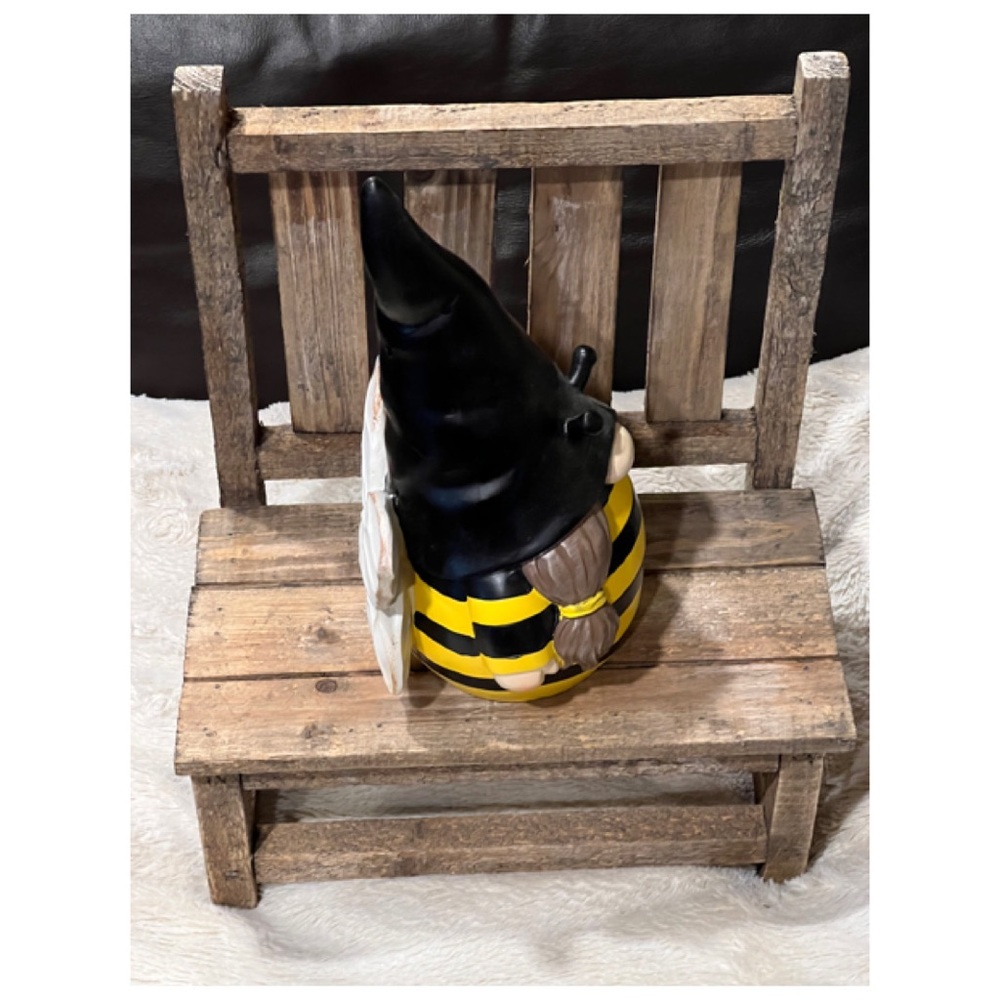 NEW Bumble Bee Gnome Decor ๐ - Picture 7 of 9